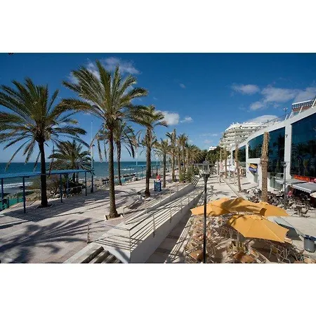 Apartment Center Beachfront With Private Patio