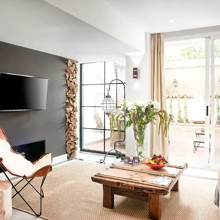 Center Beachfront With Private Patio Apartment Marbella